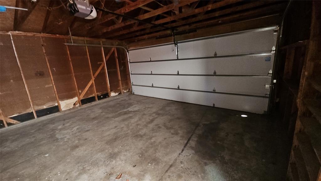 833 James Street Property Photo 33