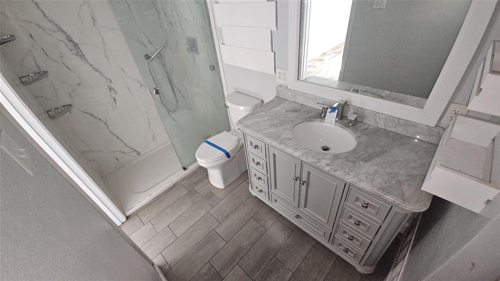 833 James Street Property Photo 34
