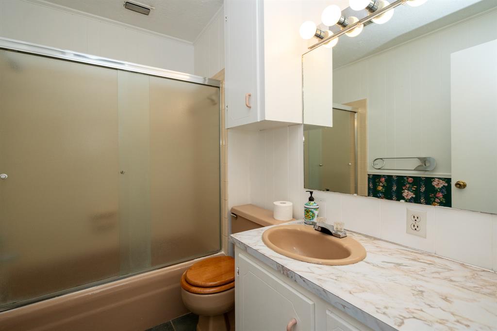 14372 Us Highway 79 Property Photo 2