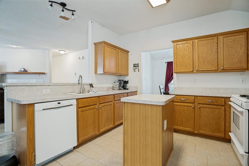 1411 Dearborn Road Property Photo 7