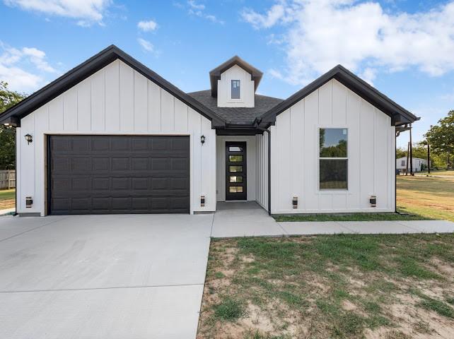 1119 20th Street Property Photo 1