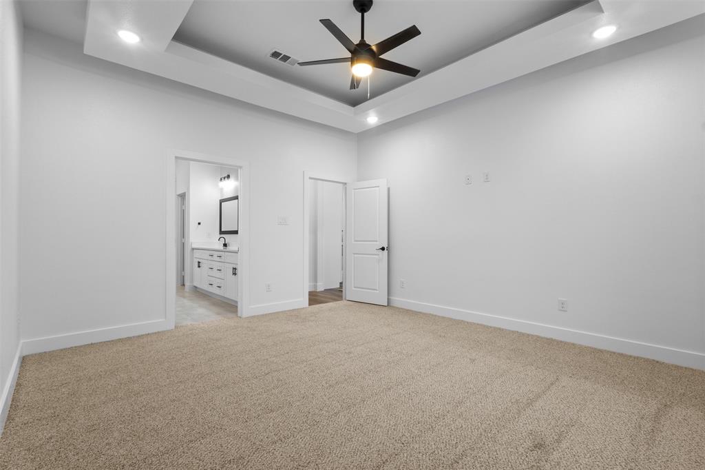 5609 Thousand Oaks Drive Property Photo 19