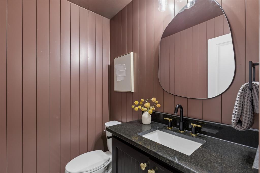 12124 Dixfield Drive Property Photo 15
