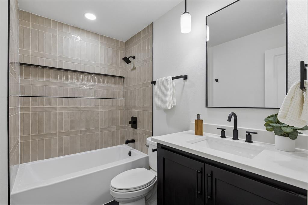 12124 Dixfield Drive Property Photo 18