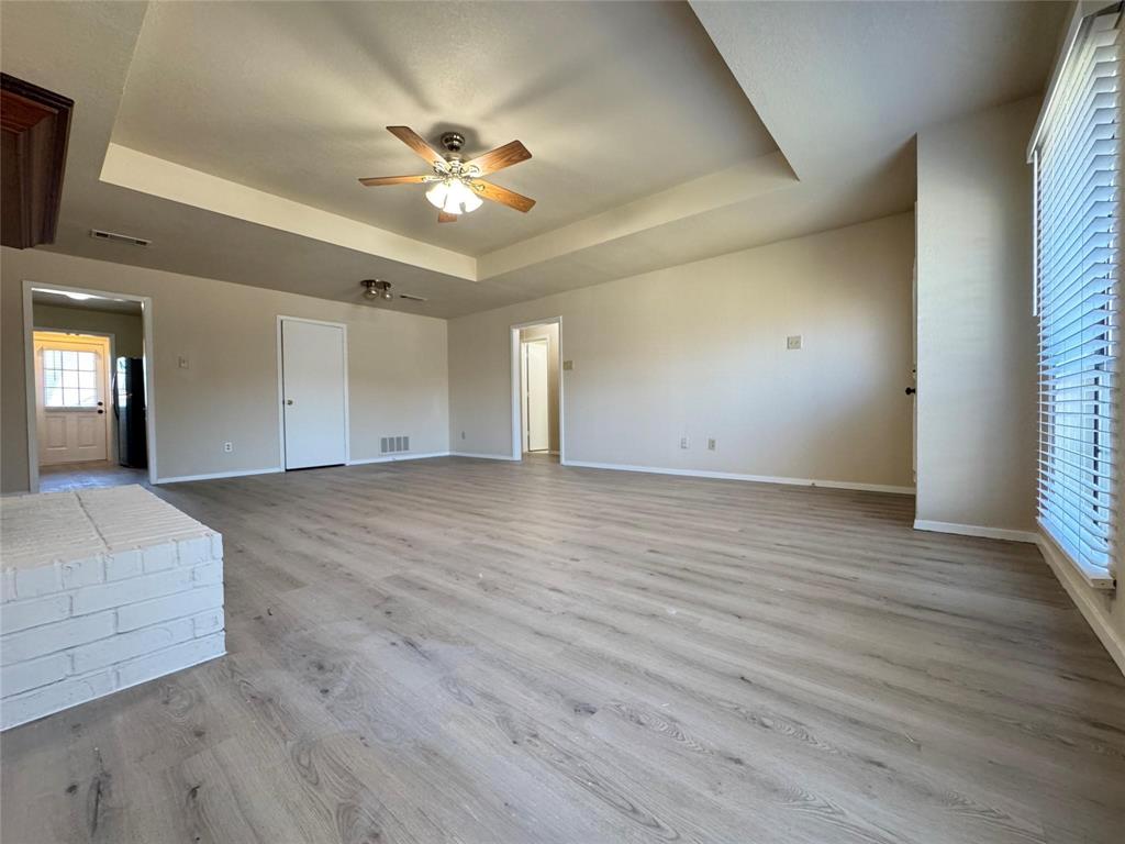 528 Post Oak Lane Property Photo 8