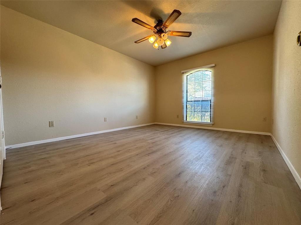 528 Post Oak Lane Property Photo 18