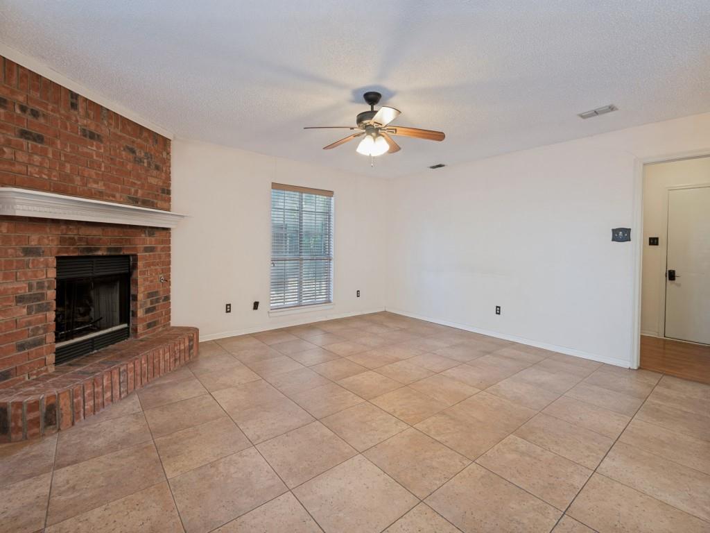 606 Berkley Drive Property Photo 4