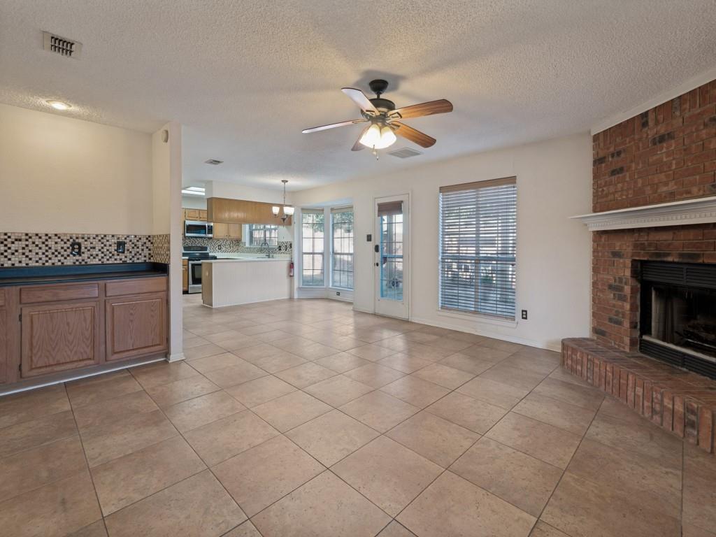 606 Berkley Drive Property Photo 5
