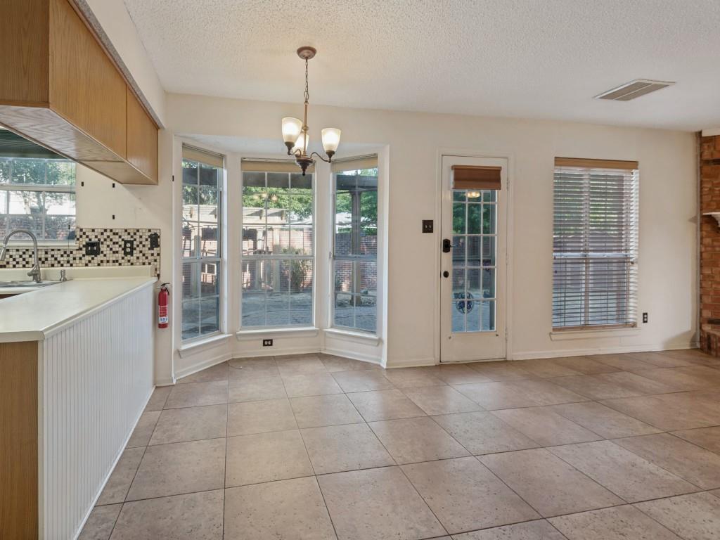 606 Berkley Drive Property Photo 6