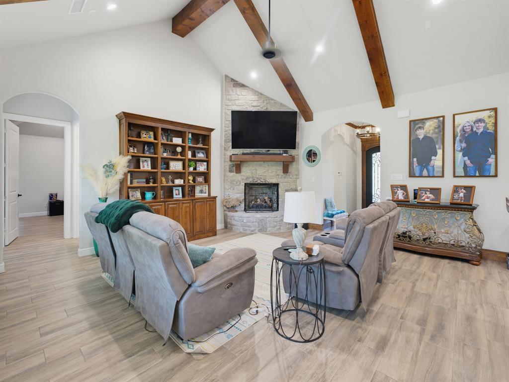 209 Rio Rancho Drive Property Photo 14