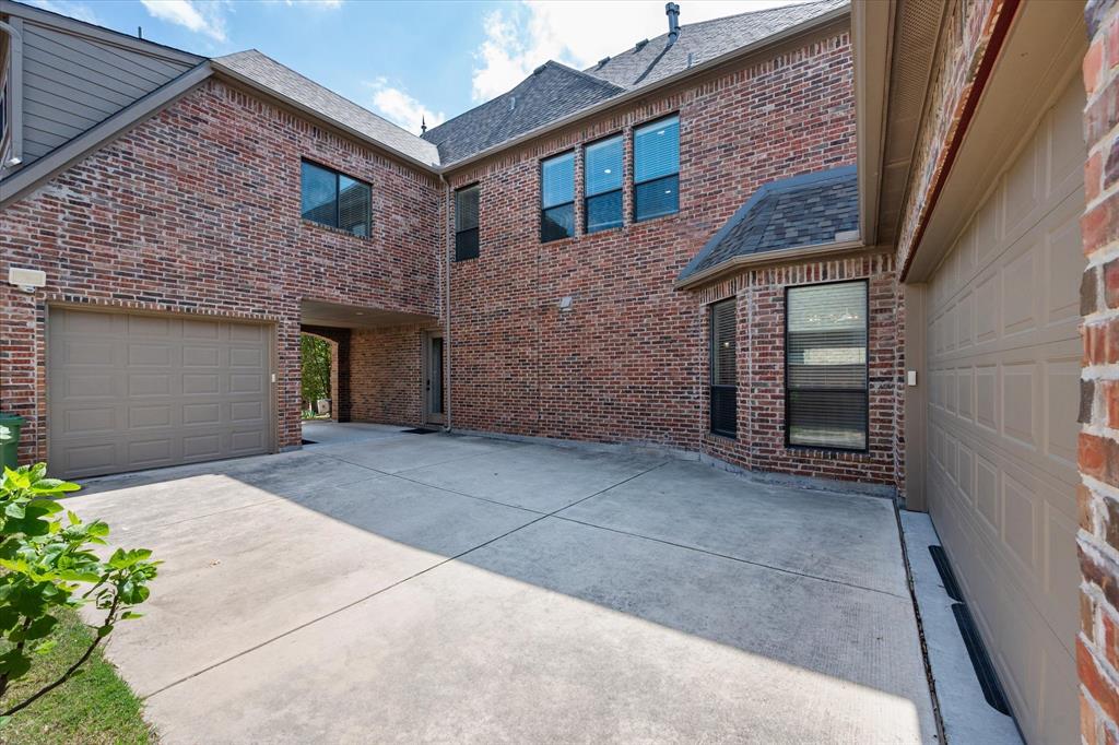 8113 Long Trail Drive Property Photo 35