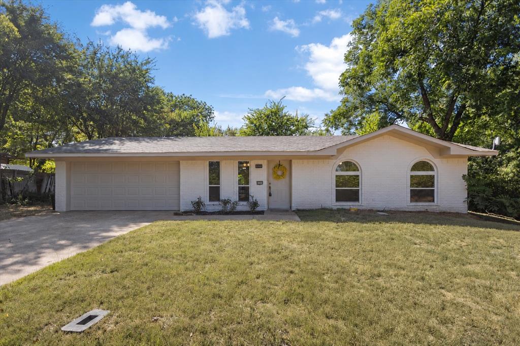1315 Debbie Drive Property Photo 1