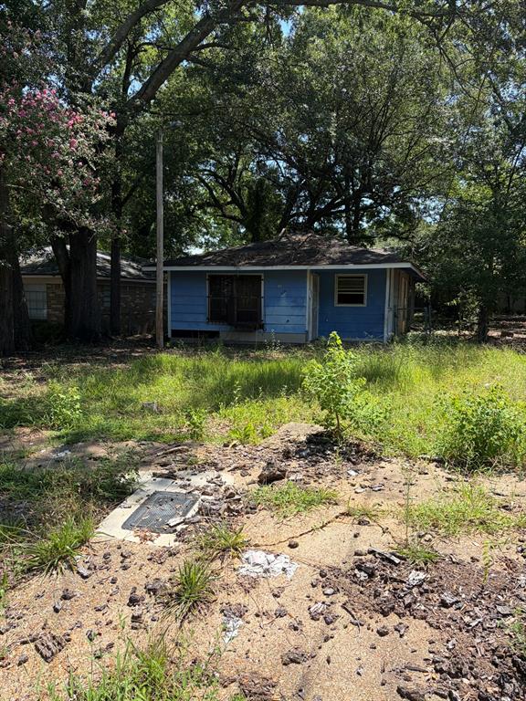6111 Henderson Avenue Property Photo 1