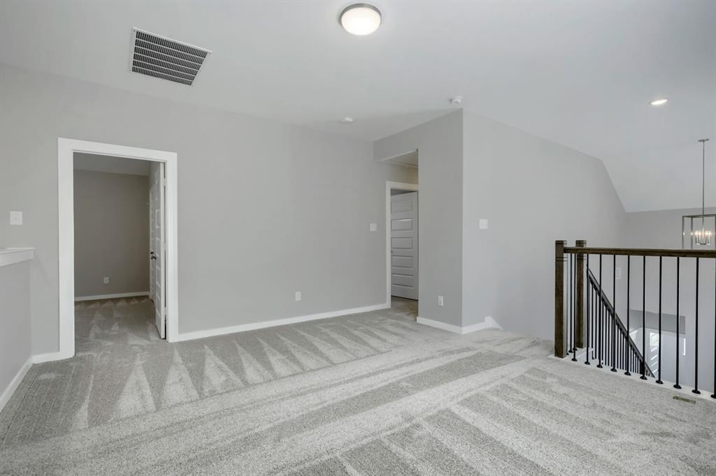 3925 Chesapeake Lane Property Photo 12