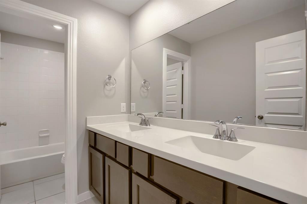 3925 Chesapeake Lane Property Photo 25