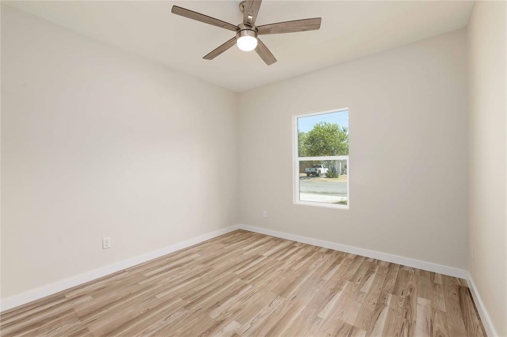 1613 1/2 2nd Street Property Photo 14