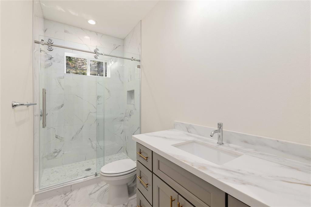 1613 1/2 2nd Street Property Photo 18