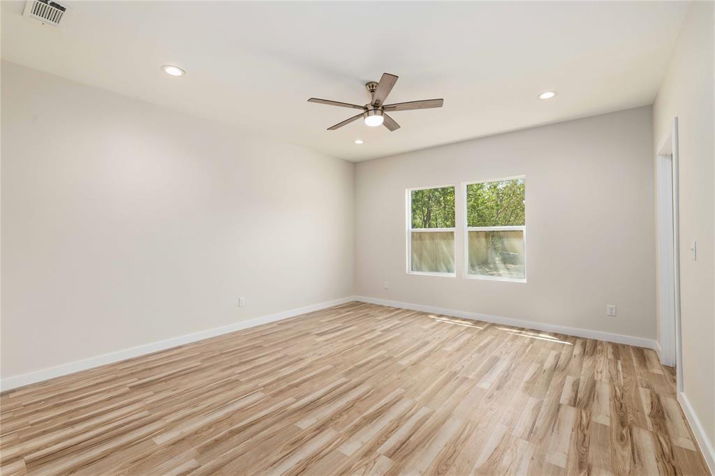 1613 1/2 2nd Street Property Photo 19