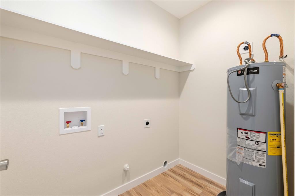 1613 1/2 2nd Street Property Photo 23