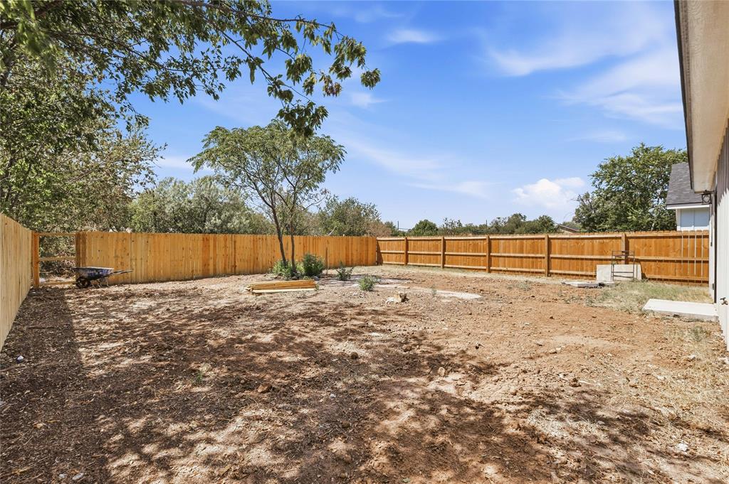 1613 1/2 2nd Street Property Photo 24