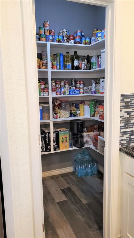 912 Blackstone Drive Property Photo 10