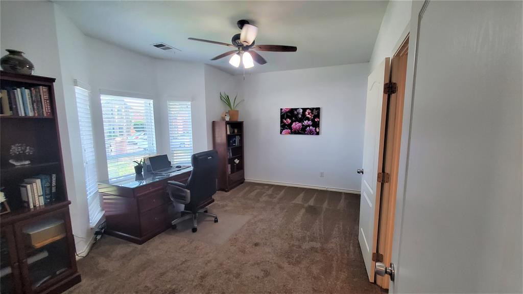 912 Blackstone Drive Property Photo 19