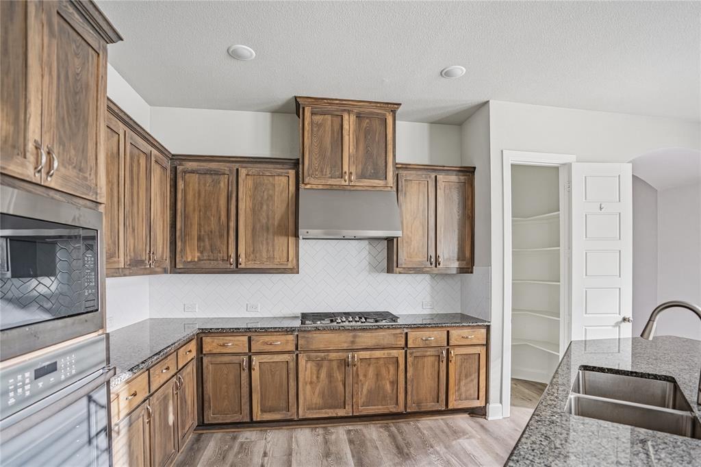 1621 Rose Willow Way Property Photo 11