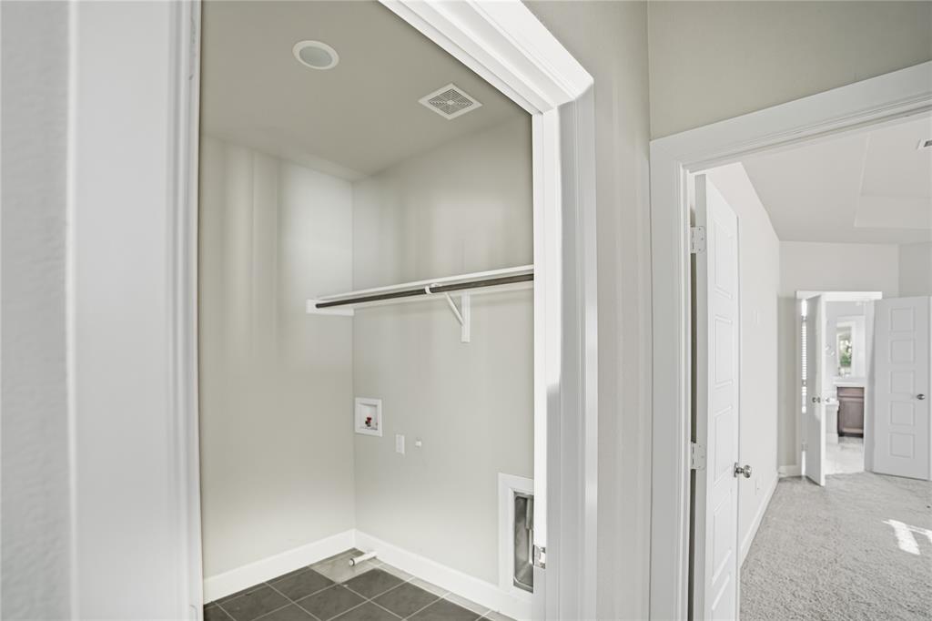 1621 Rose Willow Way Property Photo 19