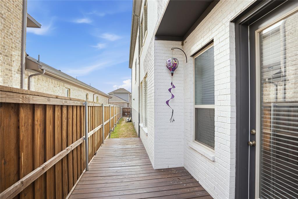 1621 Rose Willow Way Property Photo 30
