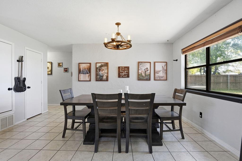 4041 Country Meadows Circle Property Photo 7