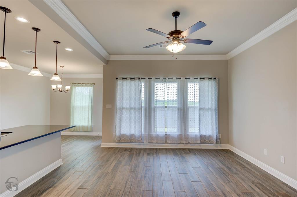 220 Berkshire Place Property Photo 8