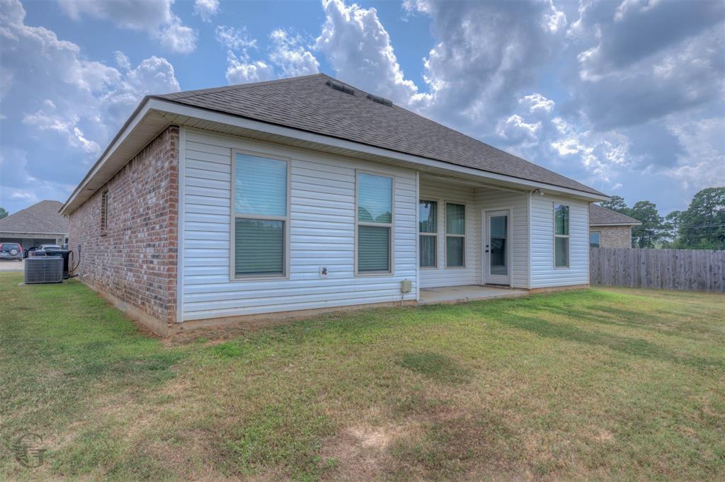 220 Berkshire Place Property Photo 22