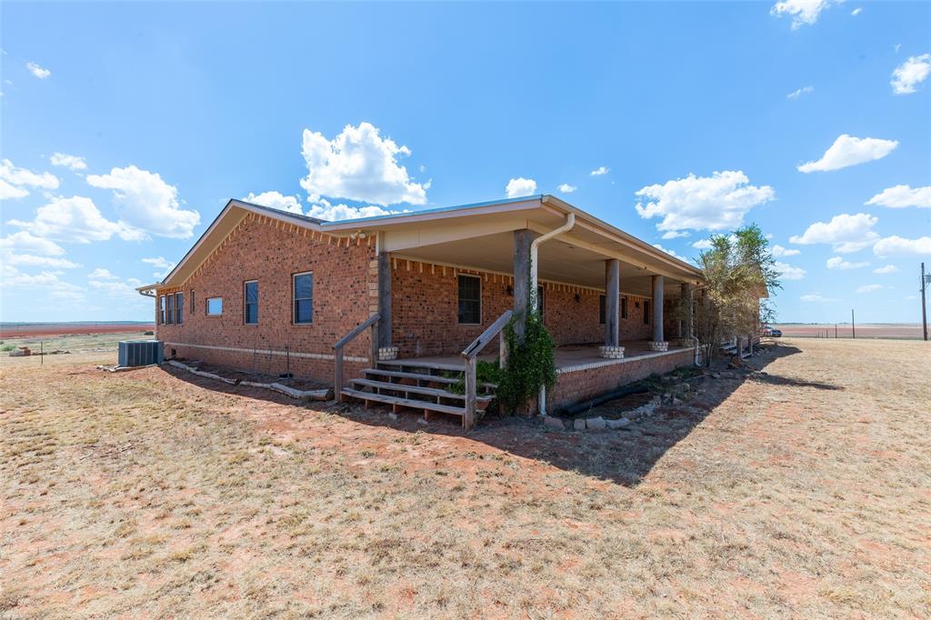 128 Fm 1657 Property Photo 4