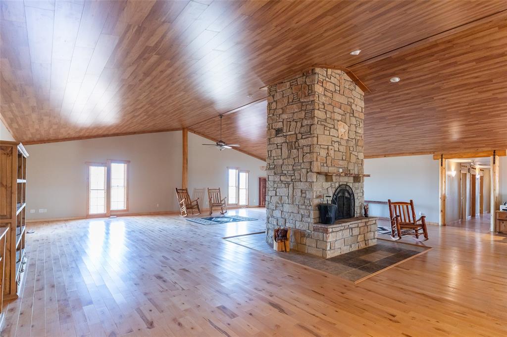 128 Fm 1657 Property Photo 6