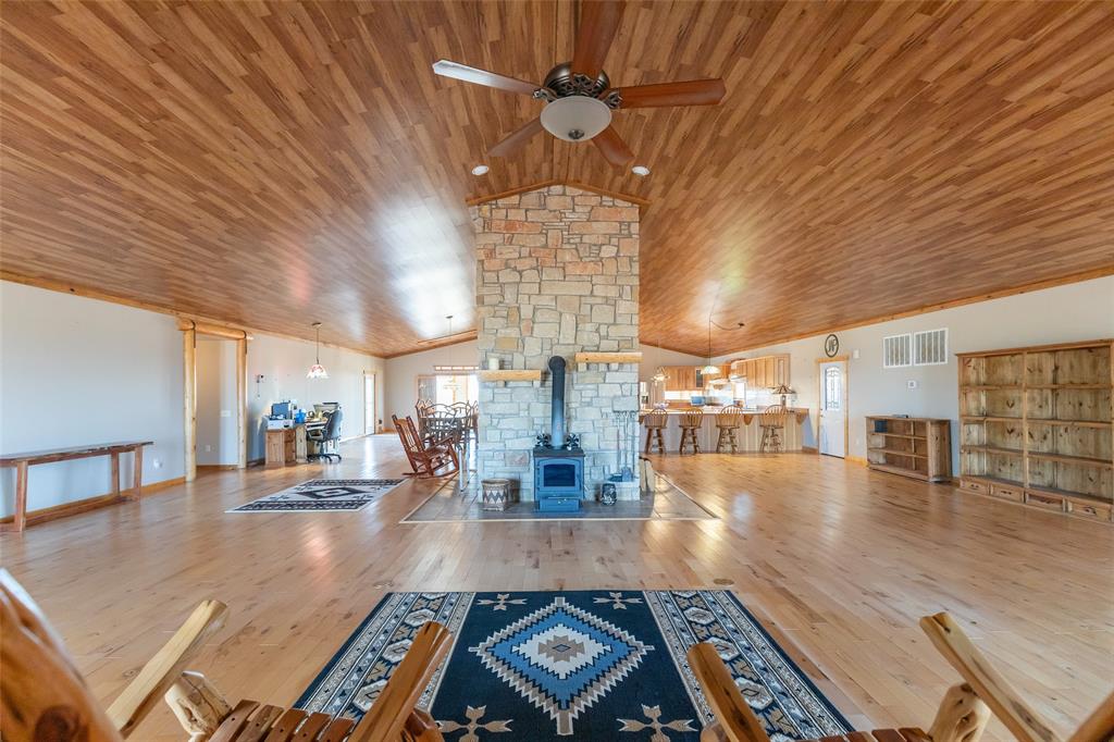 128 Fm 1657 Property Photo 7