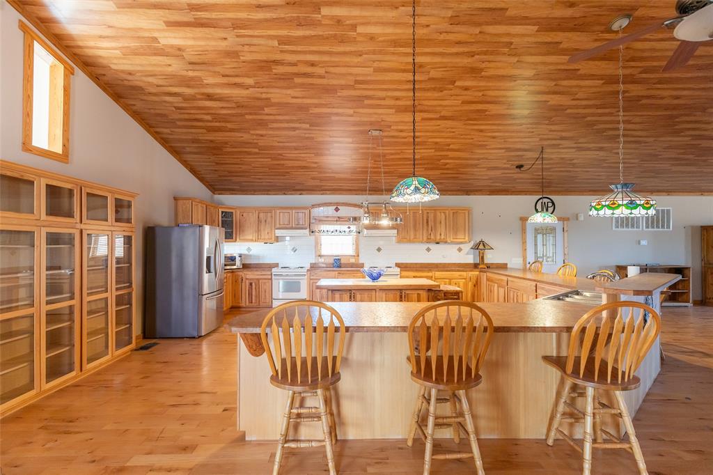 128 Fm 1657 Property Photo 10