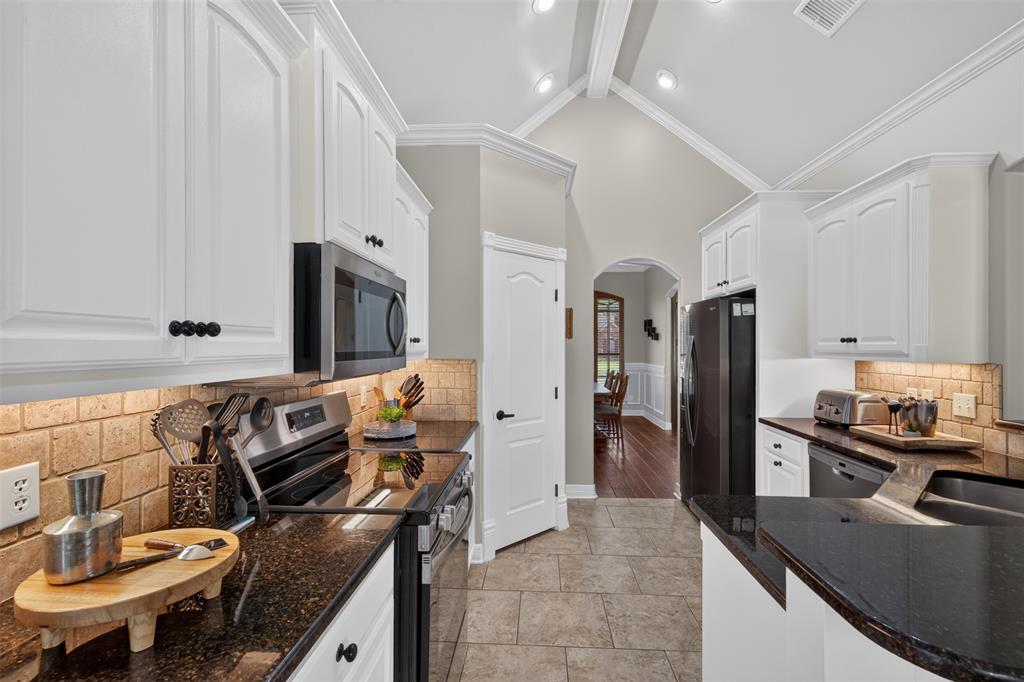 201 Ixworth Avenue Property Photo 20