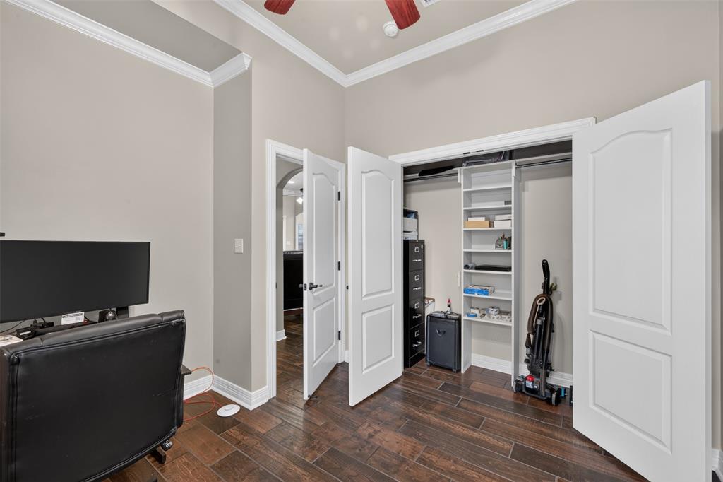201 Ixworth Avenue Property Photo 27