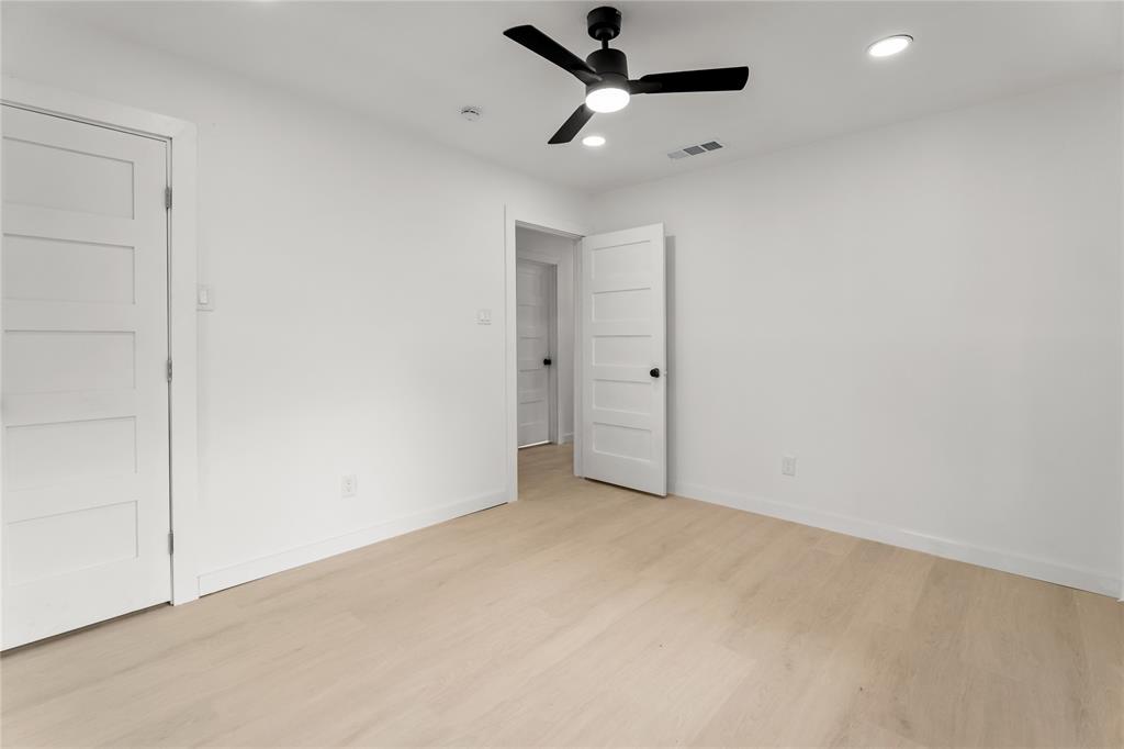 110 Hackberry Street Property Photo 14