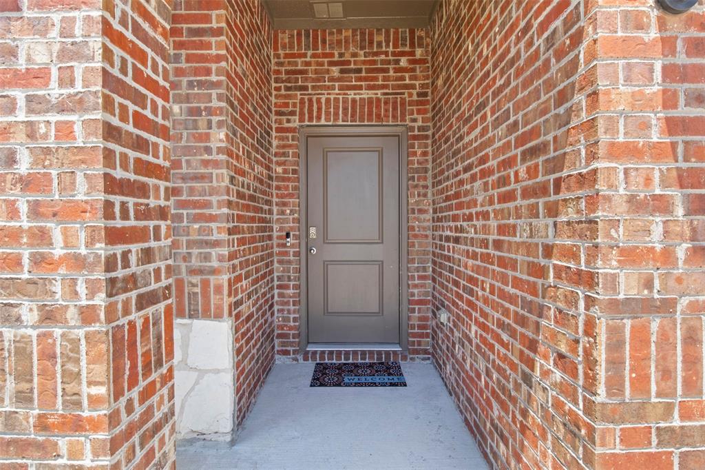 2004 Princeton Avenue Property Photo 6