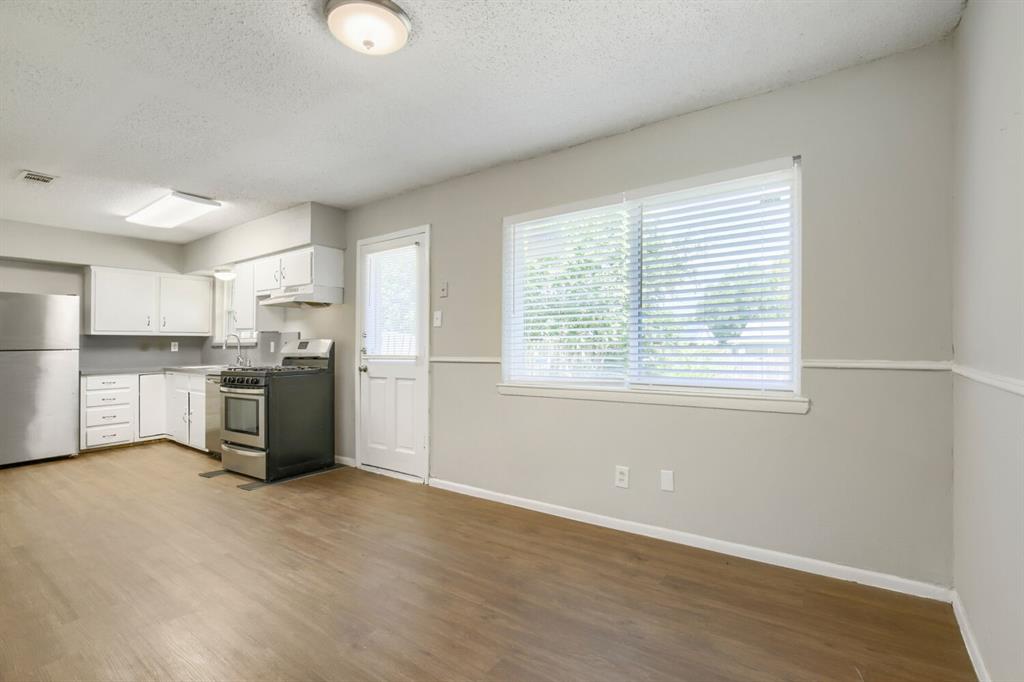 1707 Summit Street Property Photo 8