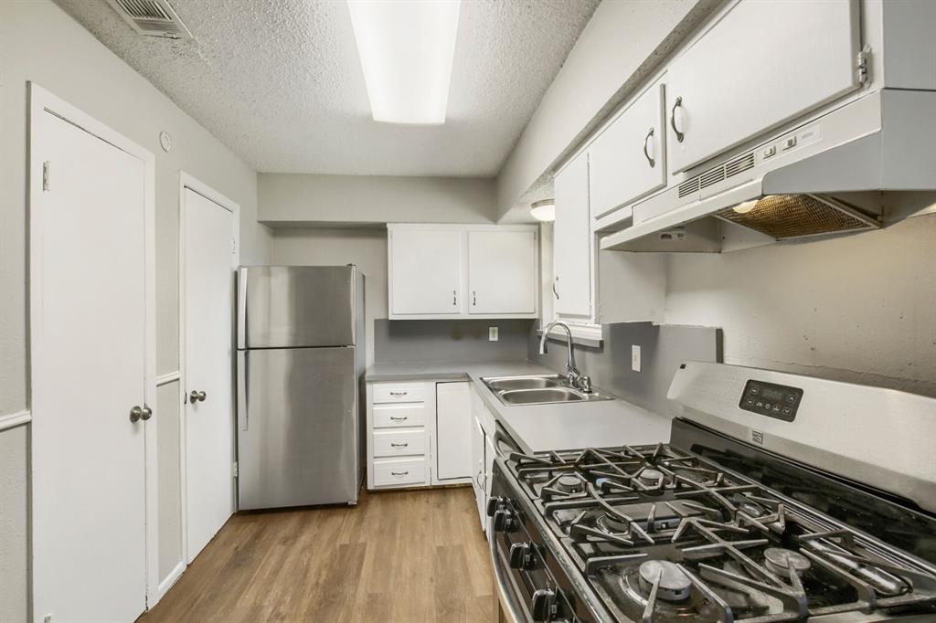 1707 Summit Street Property Photo 9