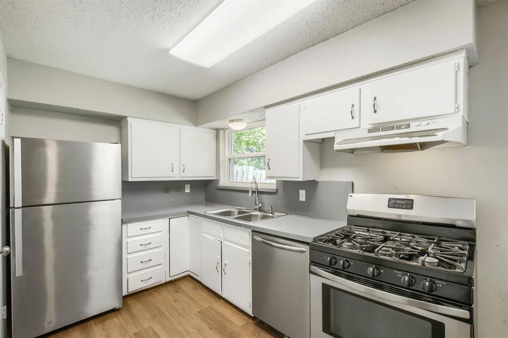 1707 Summit Street Property Photo 10