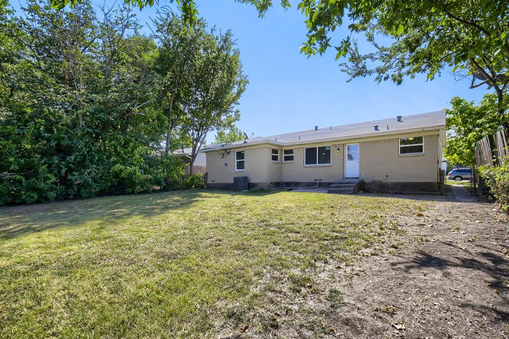 1707 Summit Street Property Photo 25