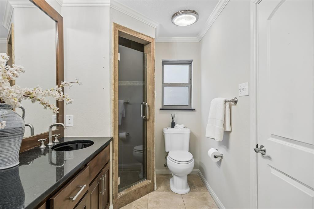9812 Ravensway Drive Property Photo 17