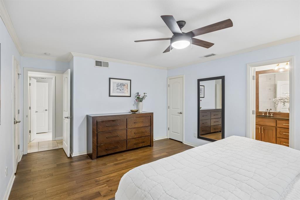 9812 Ravensway Drive Property Photo 20