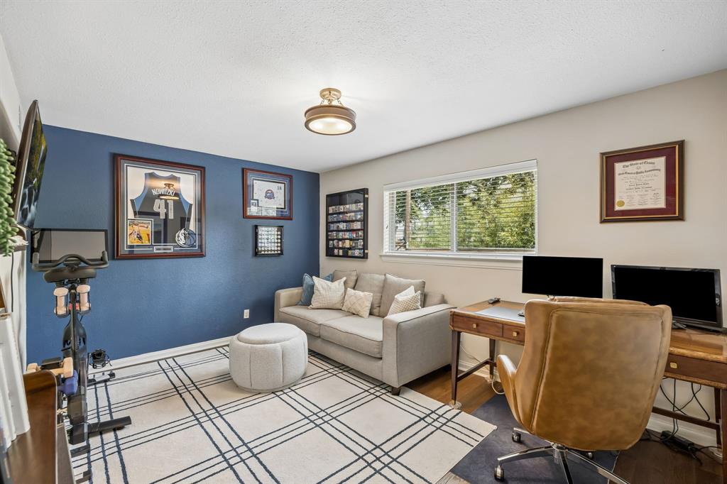 9812 Ravensway Drive Property Photo 23