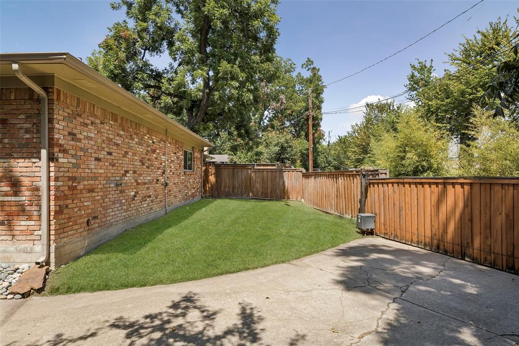 9812 Ravensway Drive Property Photo 31