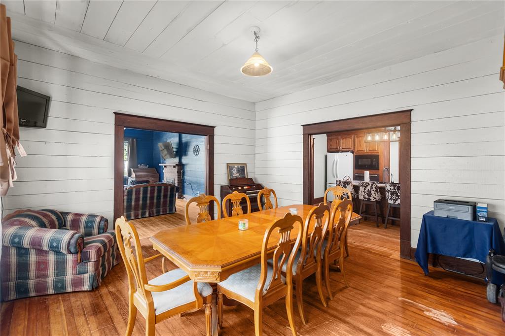 209 Pecan Street Property Photo 8