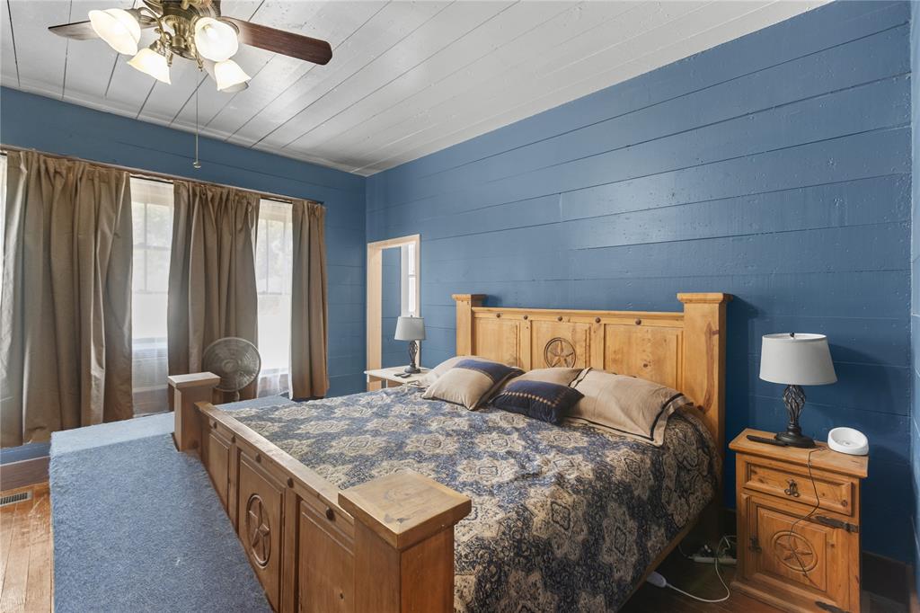 209 Pecan Street Property Photo 9